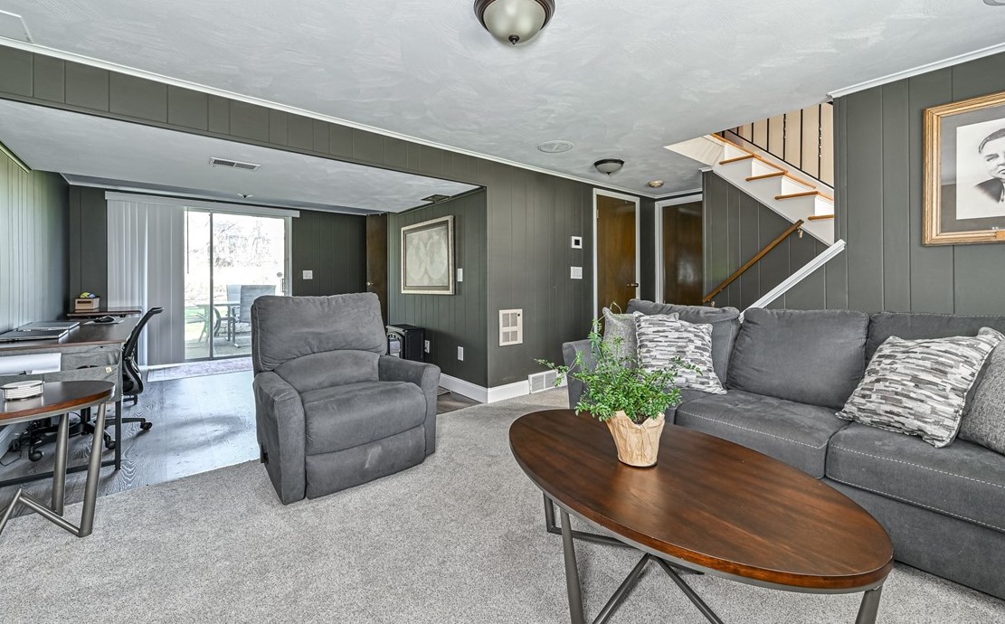 229 Rosebriar Dr, Glenshaw PA  15116-1333 exterior