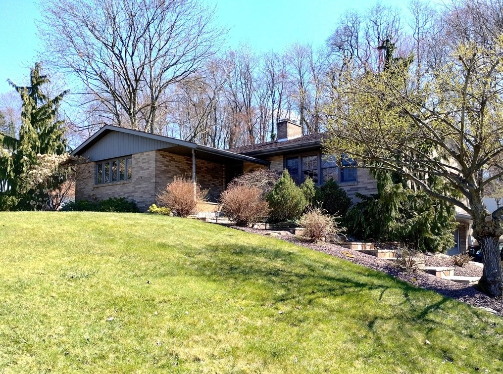 114 Mar Vel Dr, Butler, PA 16001-1412
