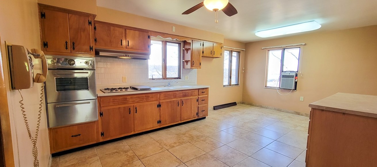 1750 6th Ave, Freedom, PA 15042