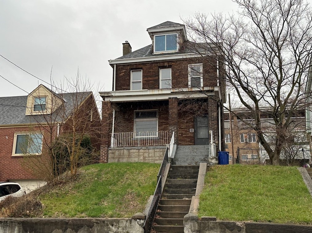 429 Fisher St, Pittsburgh, PA 15210