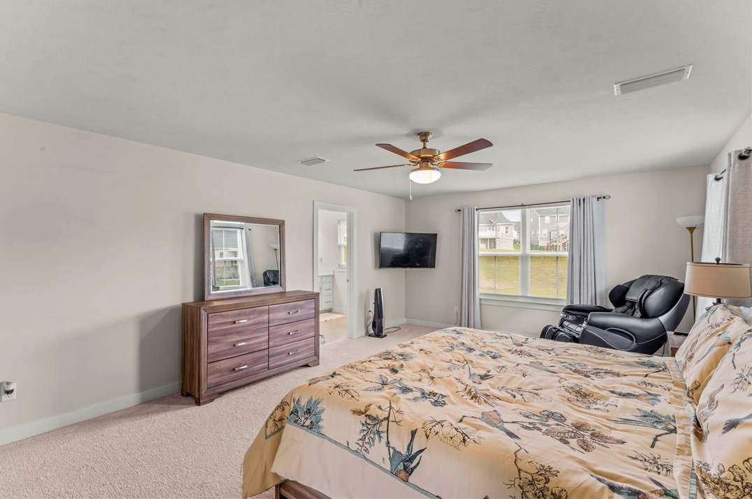 604 Manor Dr, Washington PA  15301-2967 exterior