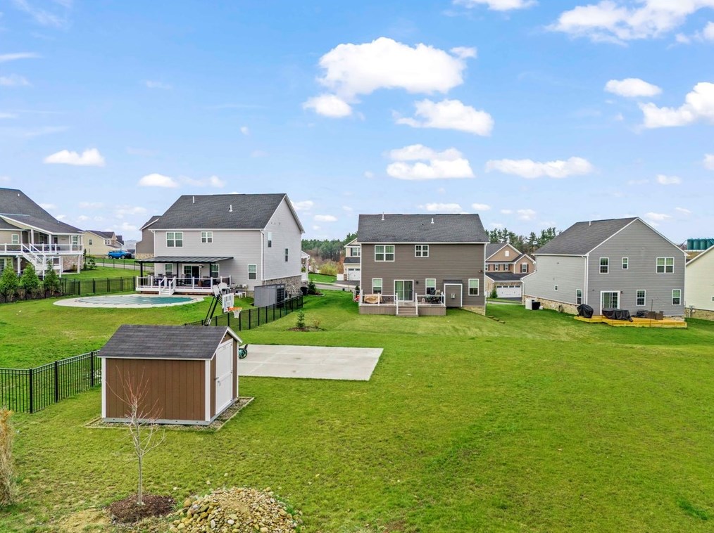 604 Manor Dr, Washington PA  15301-2967 exterior