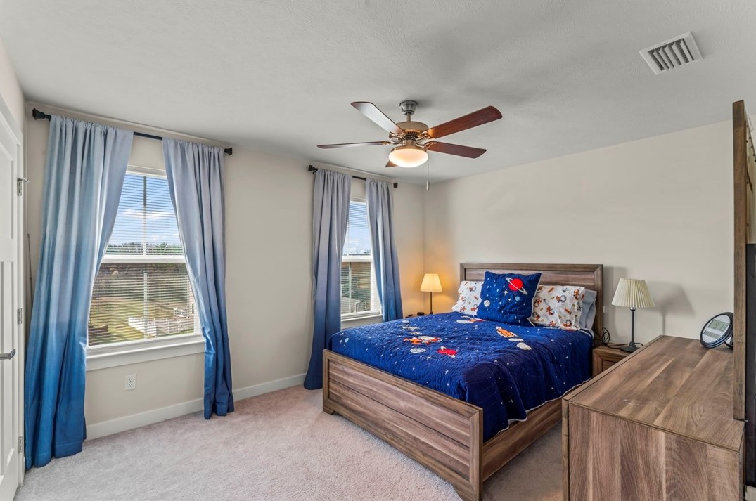 604 Manor Dr, Washington PA  15301-2967 exterior