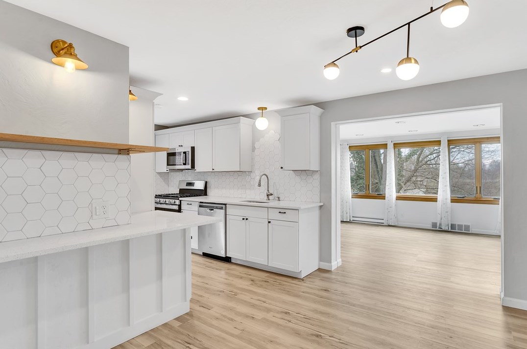 406 Smt Dr, Pittsburgh PA 15238-2921 exterior