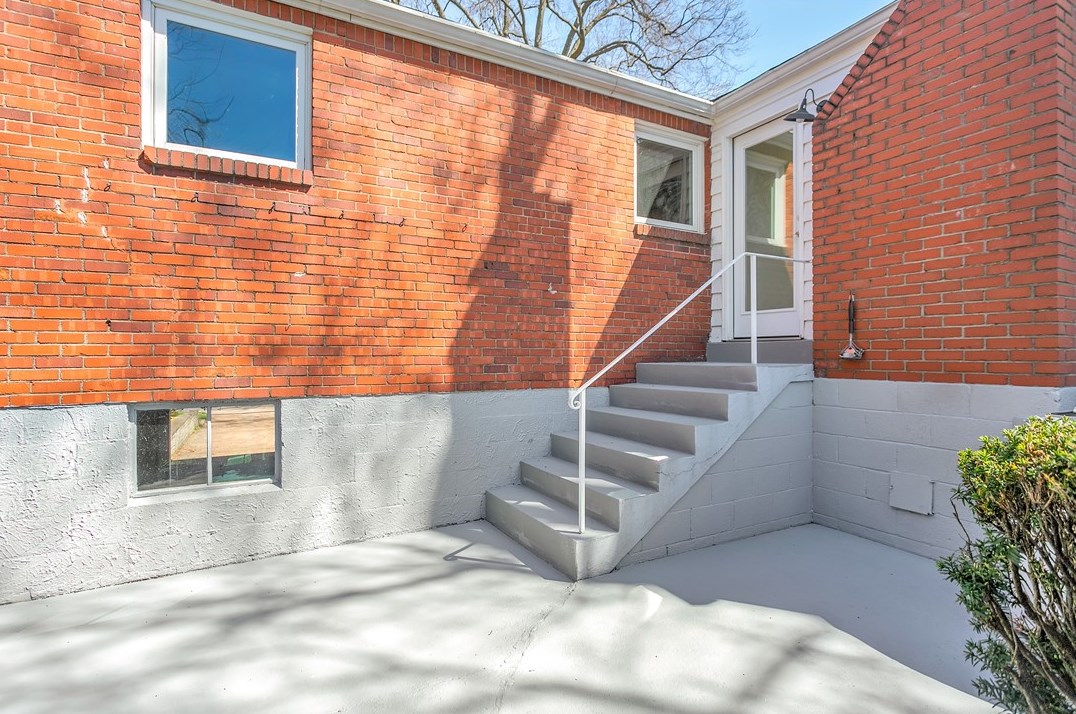 406 Smt Dr, Pittsburgh PA 15238-2921 exterior