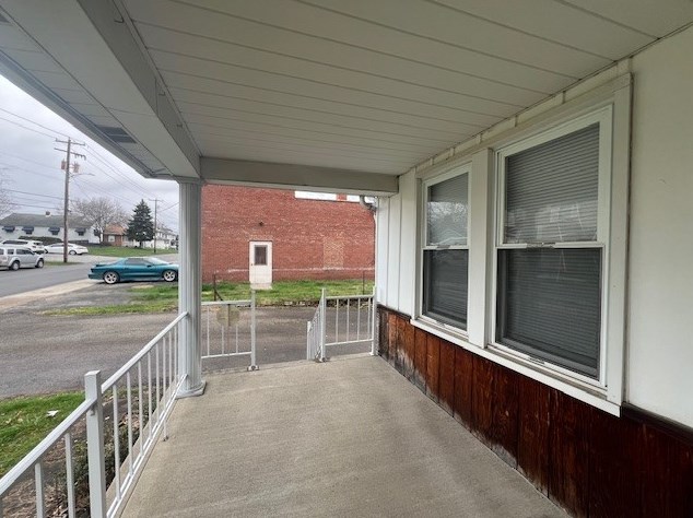 206 N Water St, Grays Landing, PA 15461