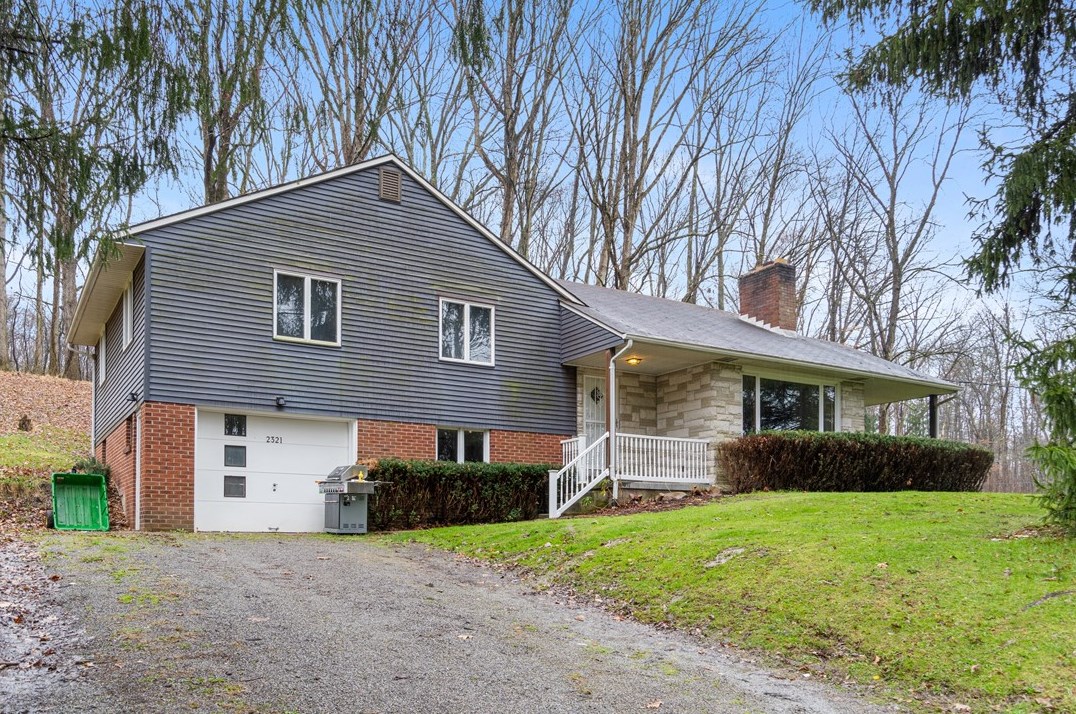 2321 Lovi Rd, Freedom, PA 15042