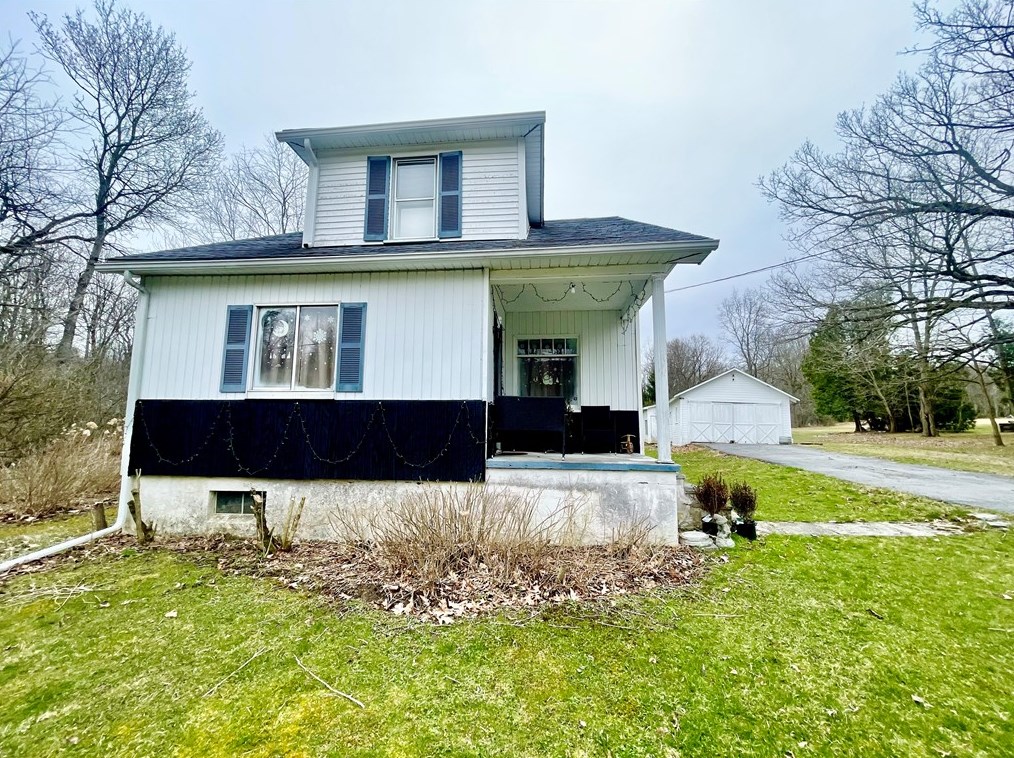 199 Leppert Rd, Central City, PA 15926-8803