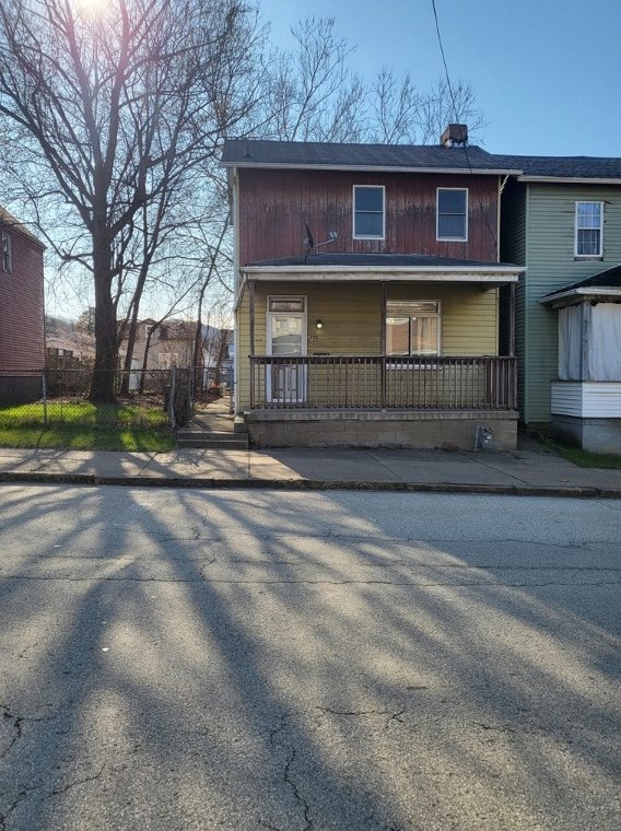322 30th St, Mckeesport, PA 15132-7120
