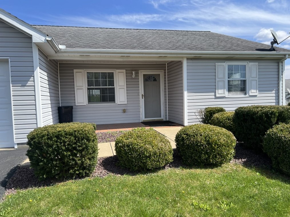 40 Amy Lyne Dr, Smithfield, PA 15478-1734
