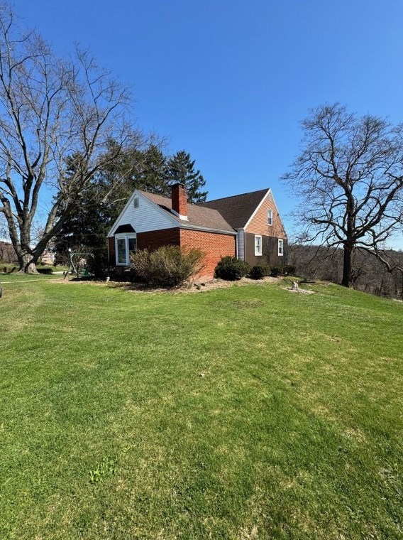 1009 Tray Rd, North Huntingdon, PA 15642