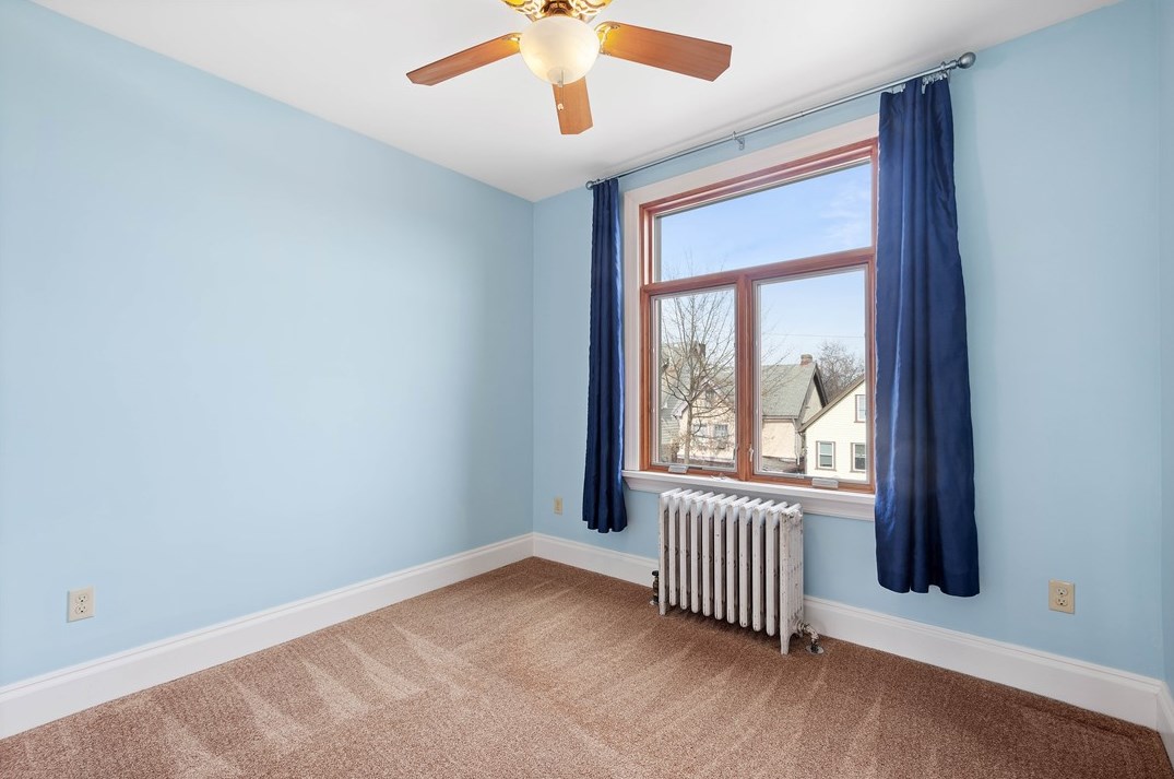 1036 Mirror St, Pittsburgh PA 15217-2646 exterior