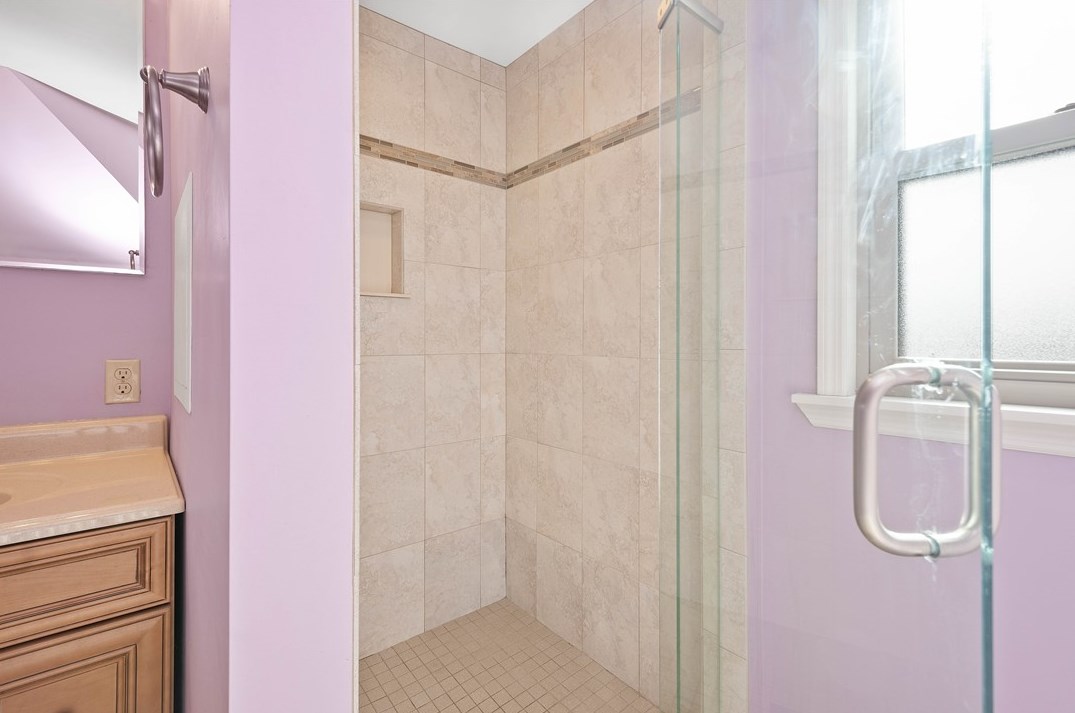 1036 Mirror St, Pittsburgh PA 15217-2646 exterior