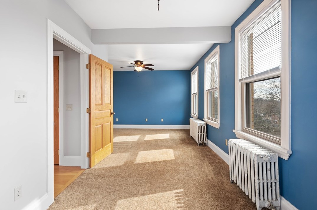 1036 Mirror St, Pittsburgh PA 15217-2646 exterior