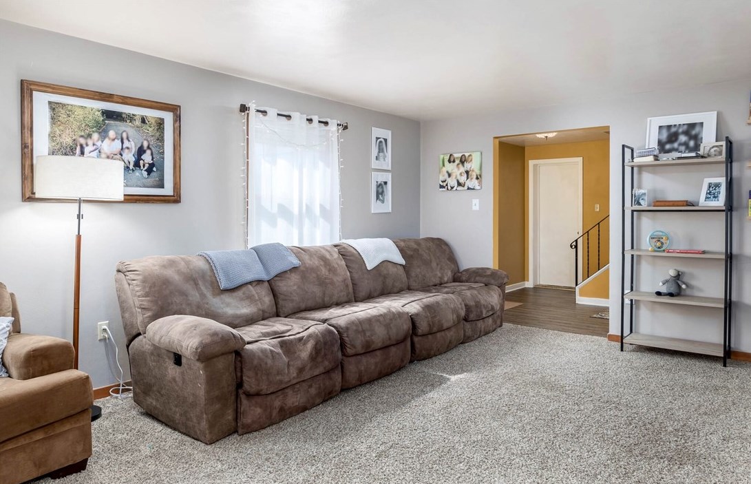 120 Richards Dr, Canonsburg PA  15317-3116 exterior
