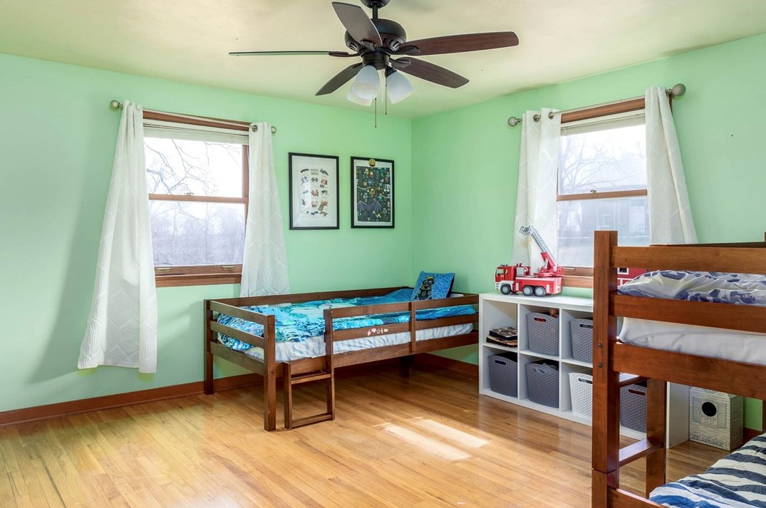 120 Richards Dr, Canonsburg PA  15317-3116 exterior