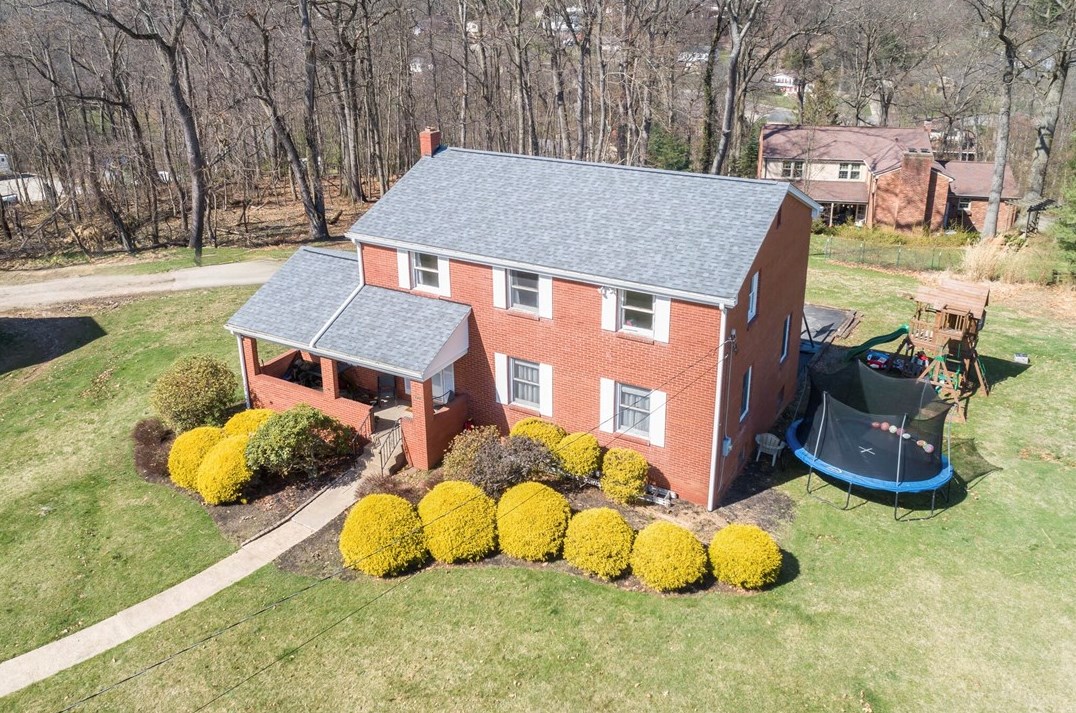 120 Richards Dr, Canonsburg PA  15317-3116 exterior