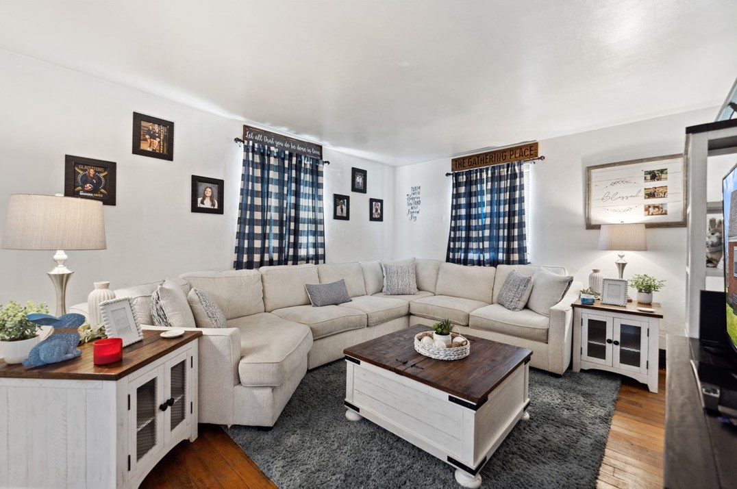 309 Owens Ave, Mckeesport PA  15133-2435 exterior