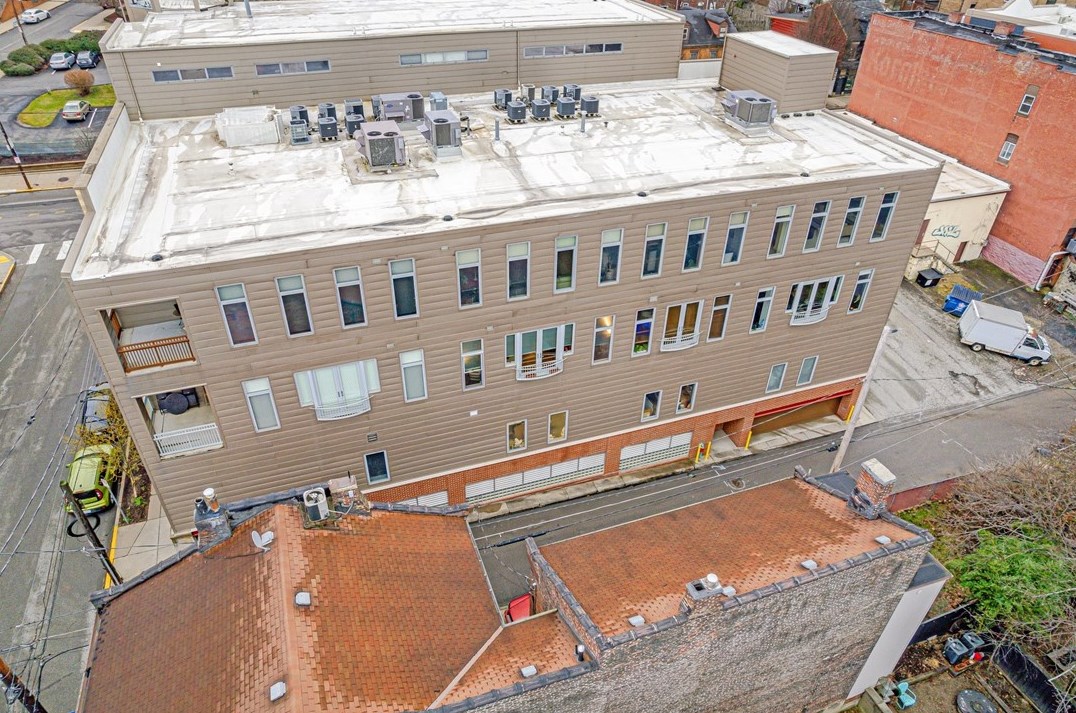 196 36th St, Pittsburgh PA  15201-1352 exterior