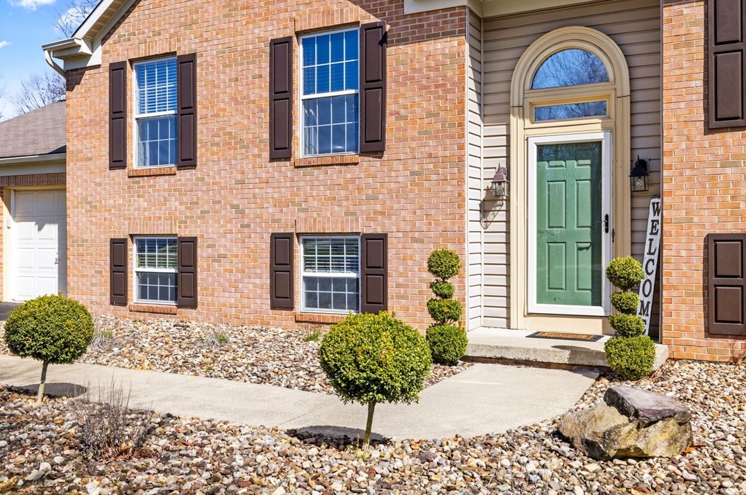117 Neshannock Trails Dr, New Castle, PA 16105