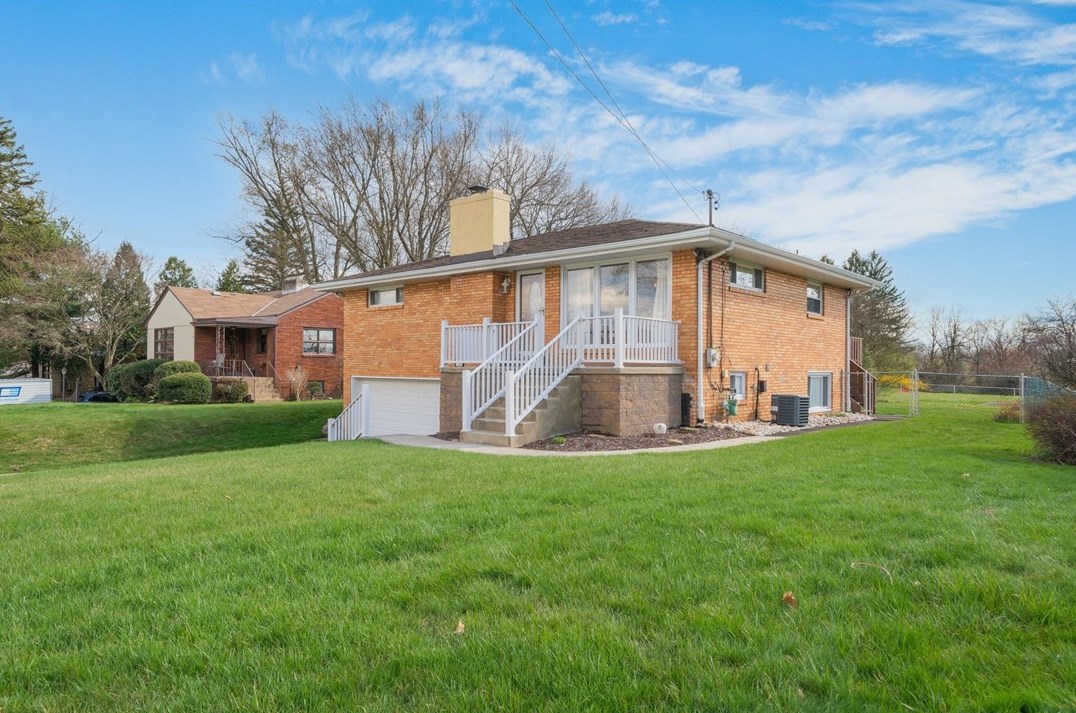 1302 Hillsdale Dr, Monroeville, PA 15146-4414