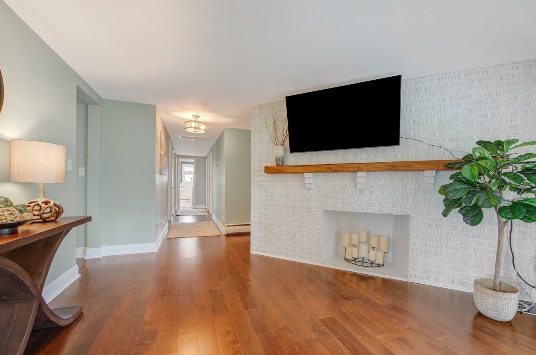 120 Blue Jay Dr, Canonsburg PA  15317-2342 exterior