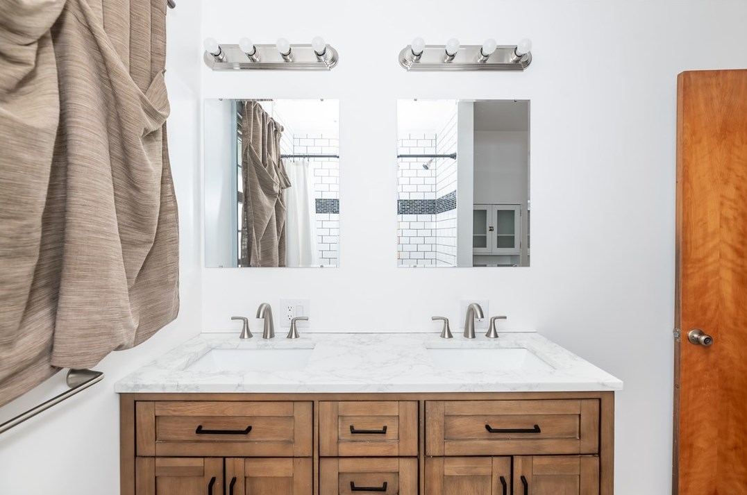 631 6th St, Indiana PA  15701-3123 exterior