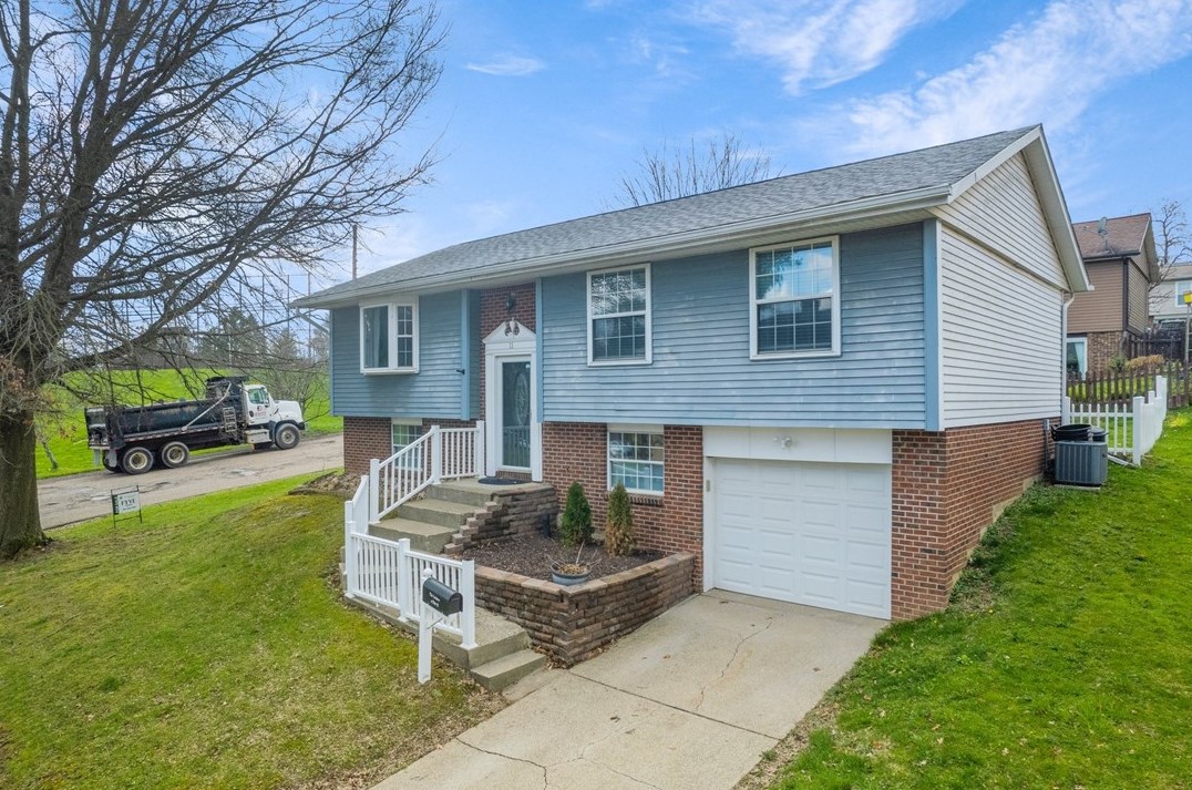 11 Pine St, Washington, PA 15301
