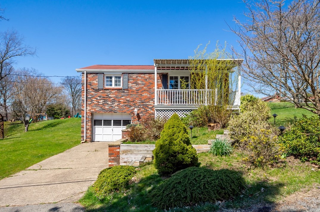 25 Griffi Rd, North Charleroi, PA 15022
