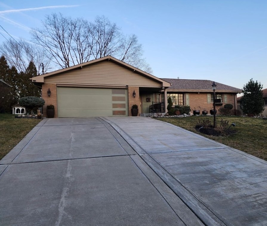 277 Dutch Ln, Pittsburgh, PA 15236-4342
