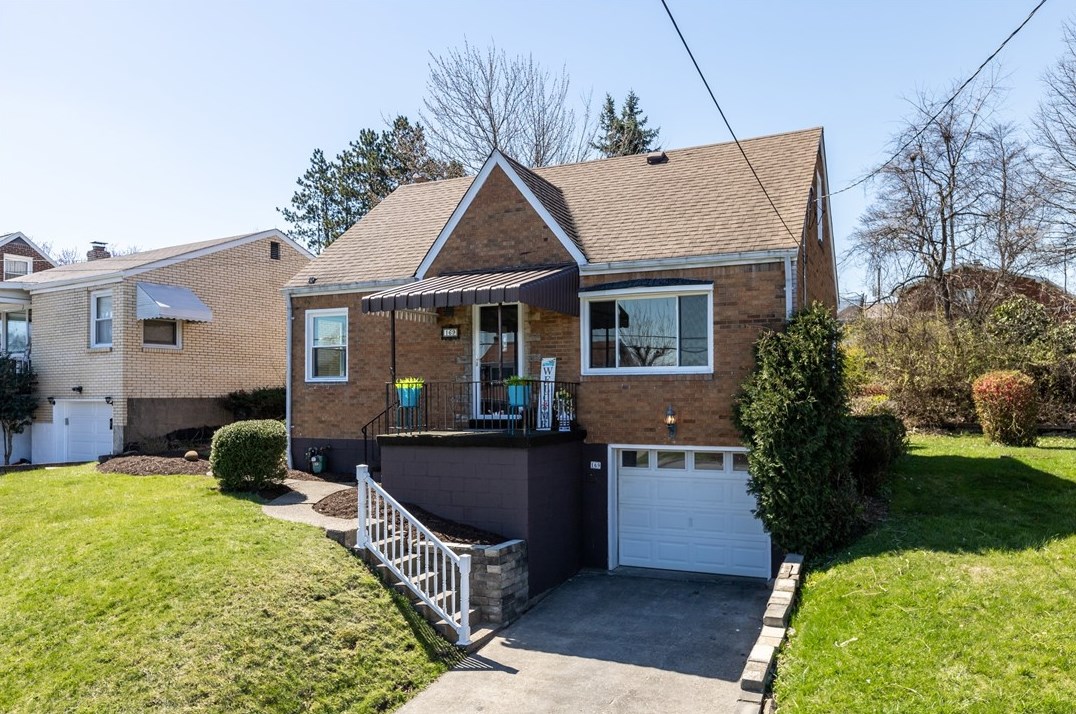 169 Carmella Dr, McKeesport, PA 15131