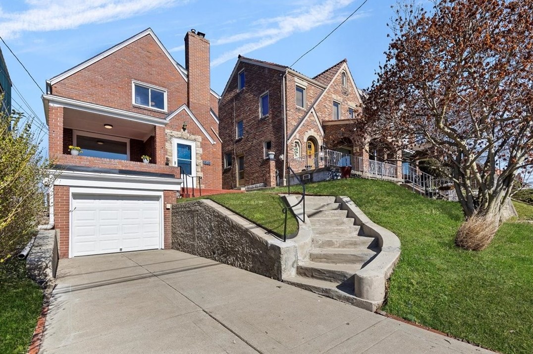 1365 Hawthorne St, Pittsburgh PA 15201-2048 exterior