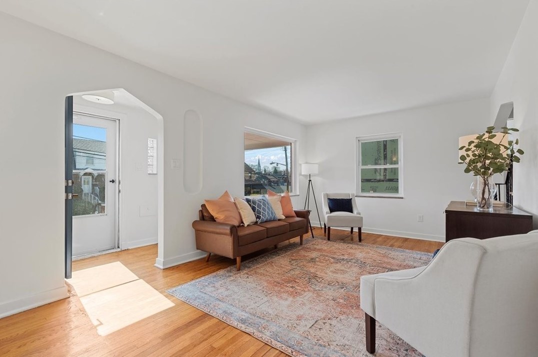 1365 Hawthorne St, Pittsburgh PA 15201-2048 exterior