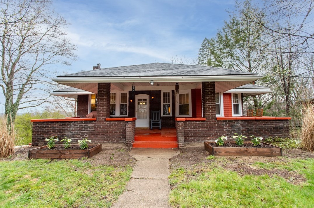 5721 Meridian Rd, Gibsonia, PA 15044
