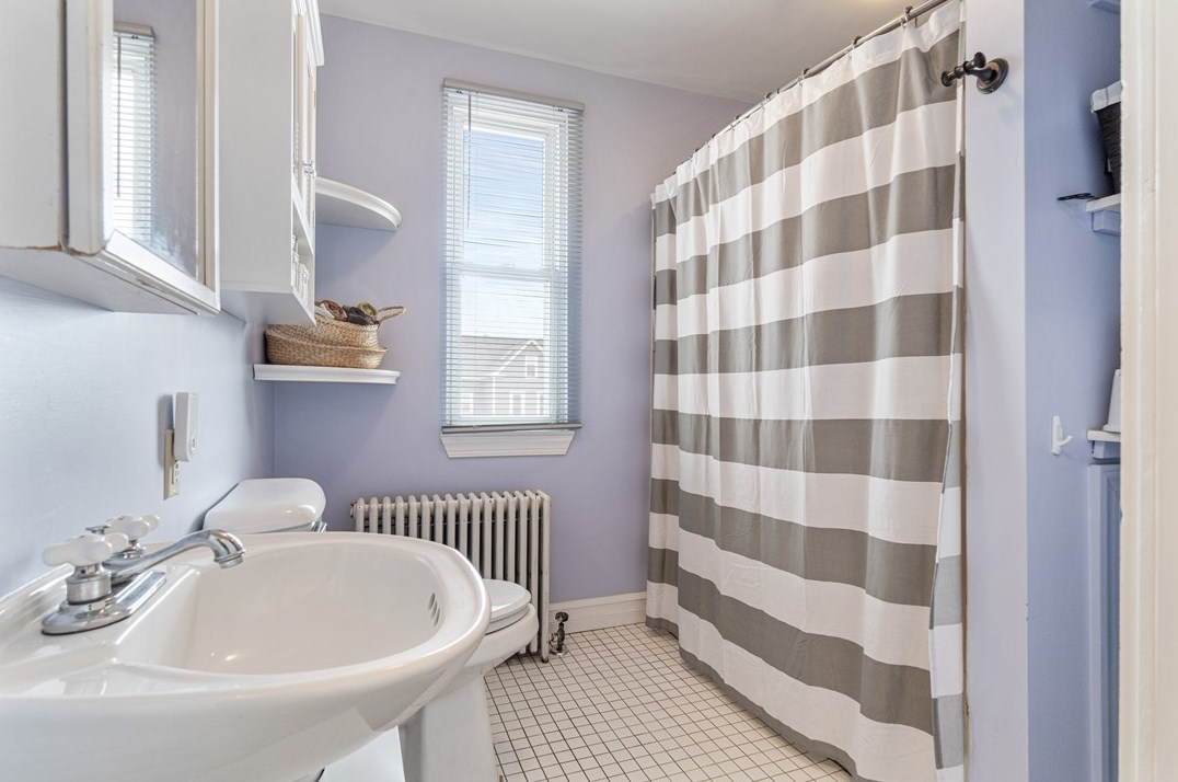 145 Blackhawk St, Pittsburgh PA 15218-2322 exterior