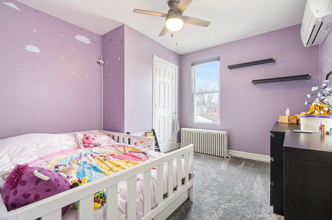 145 Blackhawk St, Pittsburgh PA 15218-2322 exterior