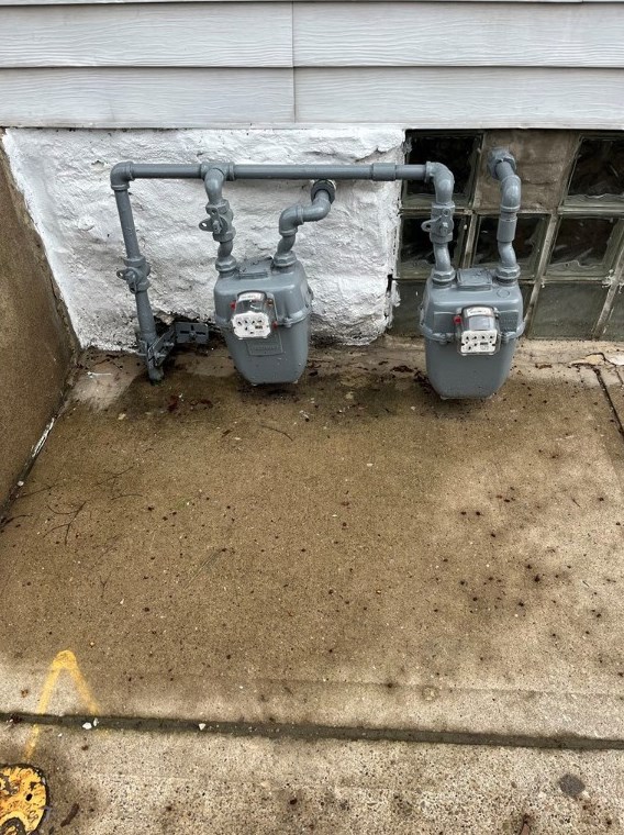 1509 Hatteras St, Pittsburgh PA 15212-4353 exterior