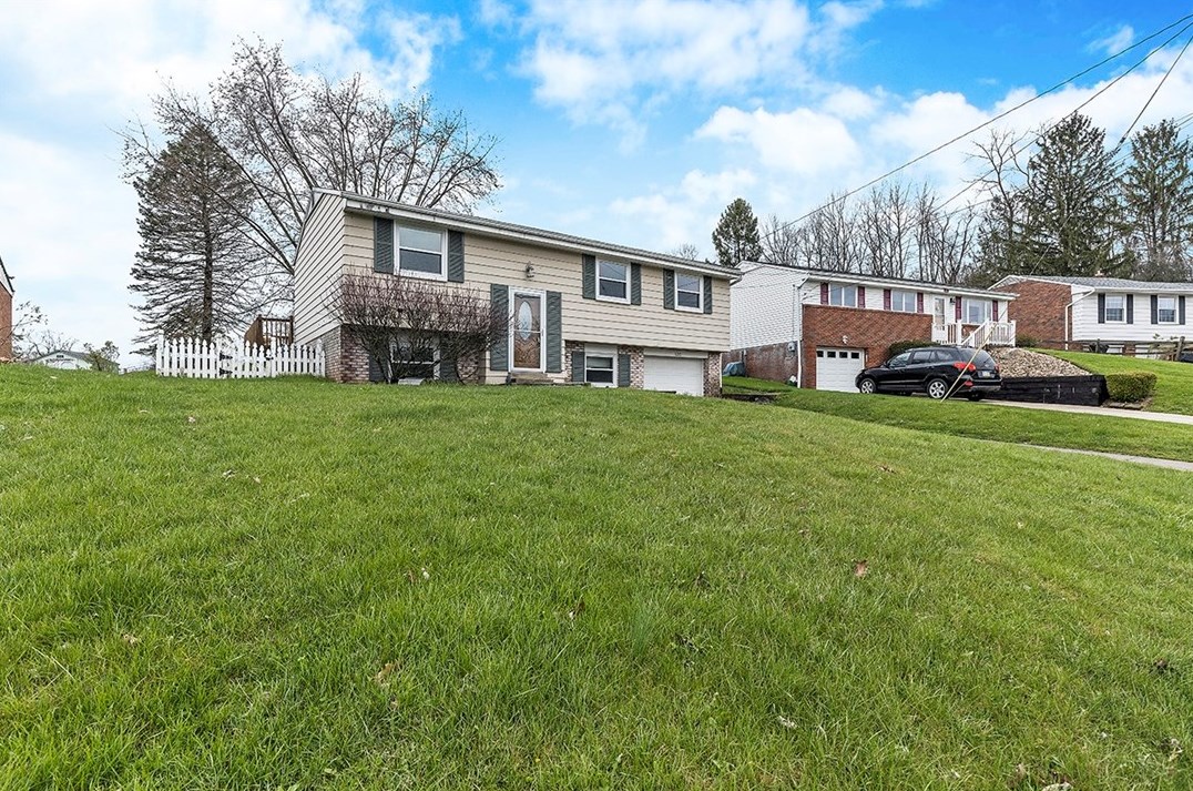 420 Carolina Dr North, Noblestown, PA 15071