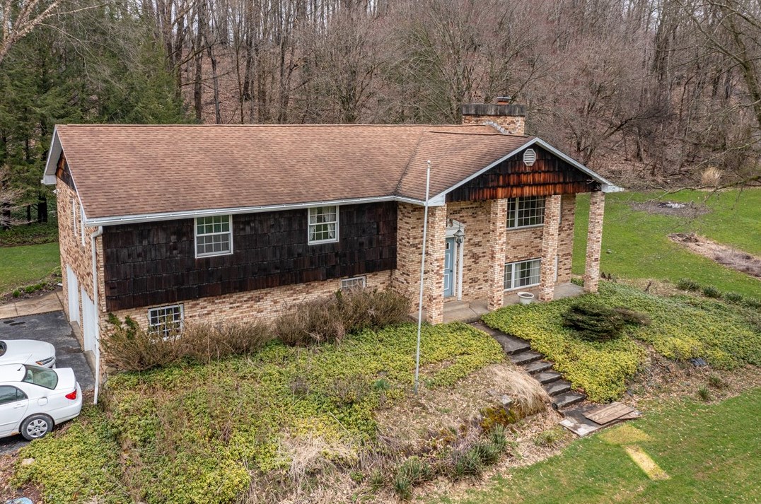 2330 Orangeville Rd, Hermitage, PA 16148