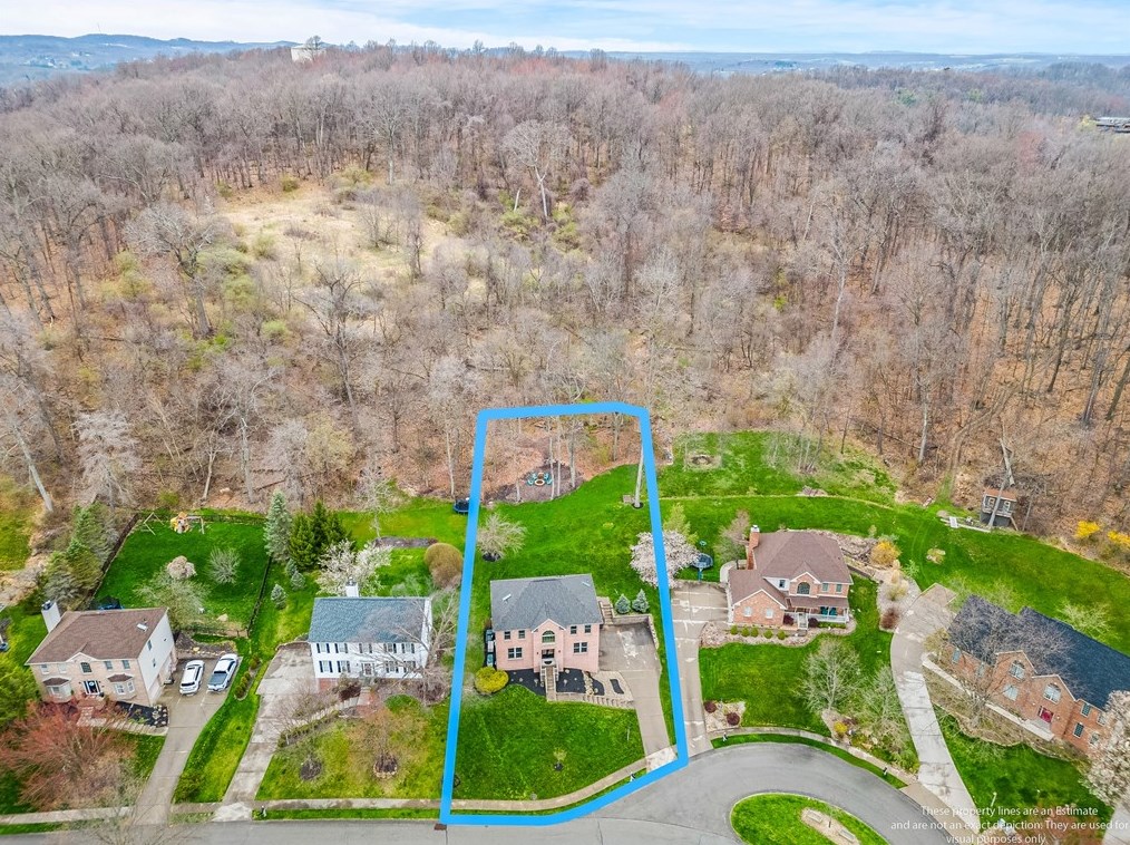 5033 Northfield Dr, Gibsonia, PA 15044