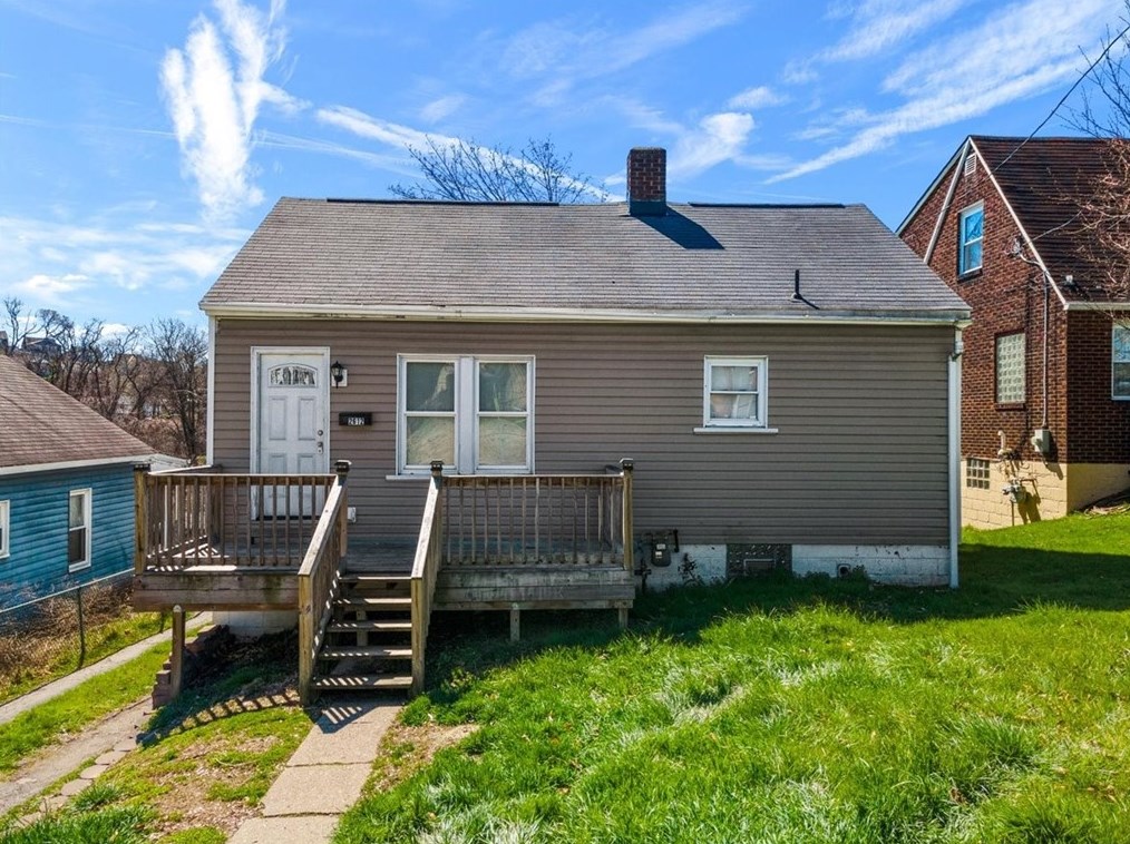 2612 Homestead Duquesne Rd, Pittsburgh, PA 15122
