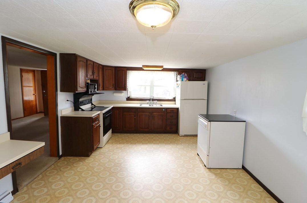 1119 Wills Ave, New Kensington, PA 15068
