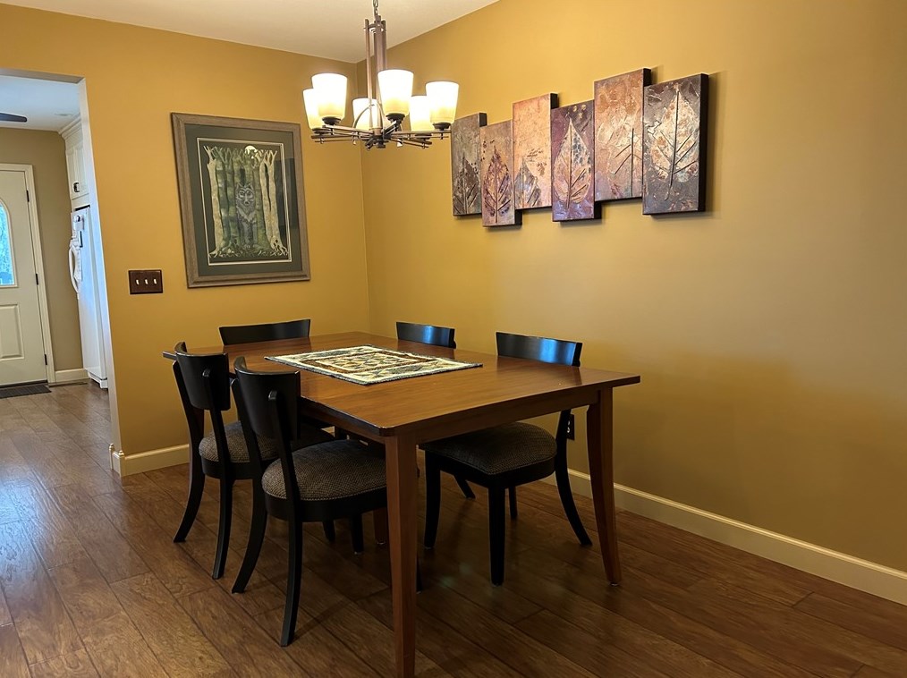 4 Windridge Rd, Greenville, PA 16125-1233