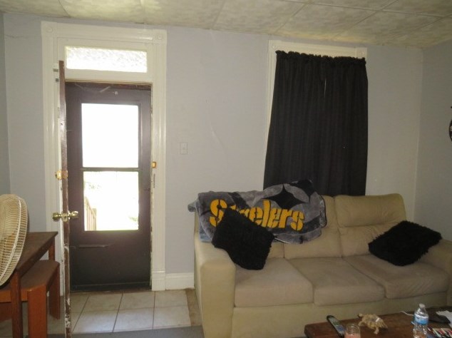 716 5 St, Beaver Falls PA 15010-2972 exterior