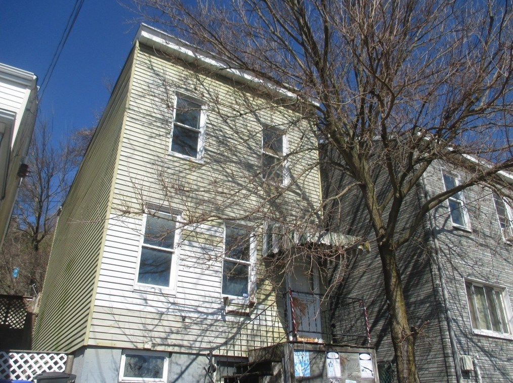 2110 Liedertafel Way, Pittsburgh, PA 15212-3255