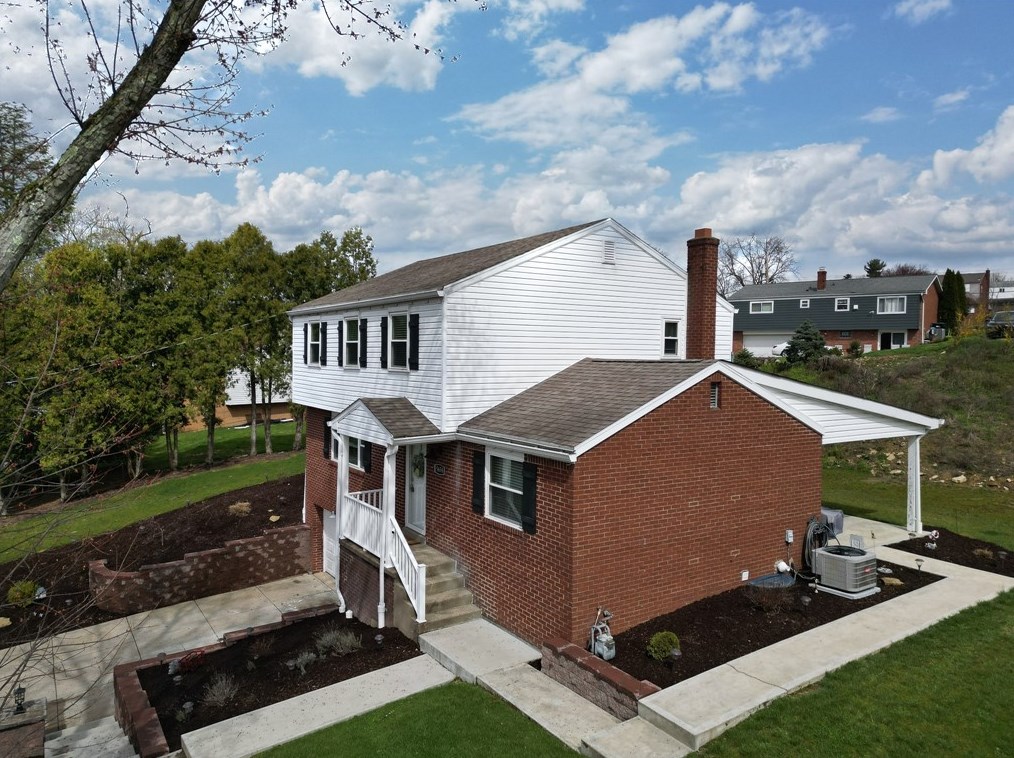 5654 Sandra Dr, Pittsburgh, PA 15236-3332