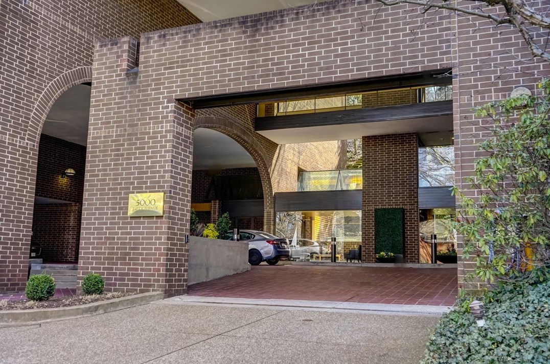 5000 Fifth Ave #302, Pittsburgh, PA 15232