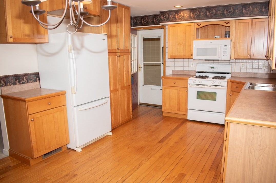 1013 High St West, Beaver Falls, PA 15010