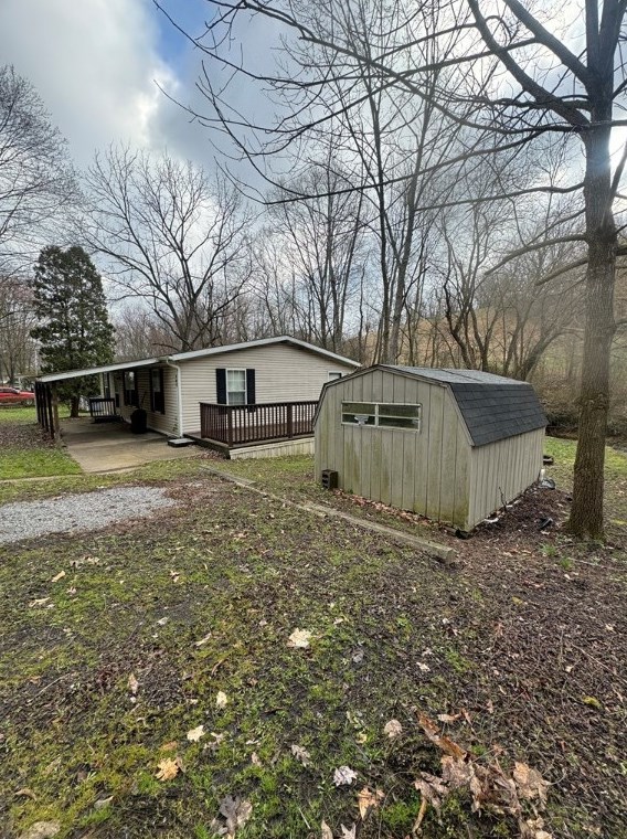 141 Little Creek Dr, Rochester, PA 15074-2605