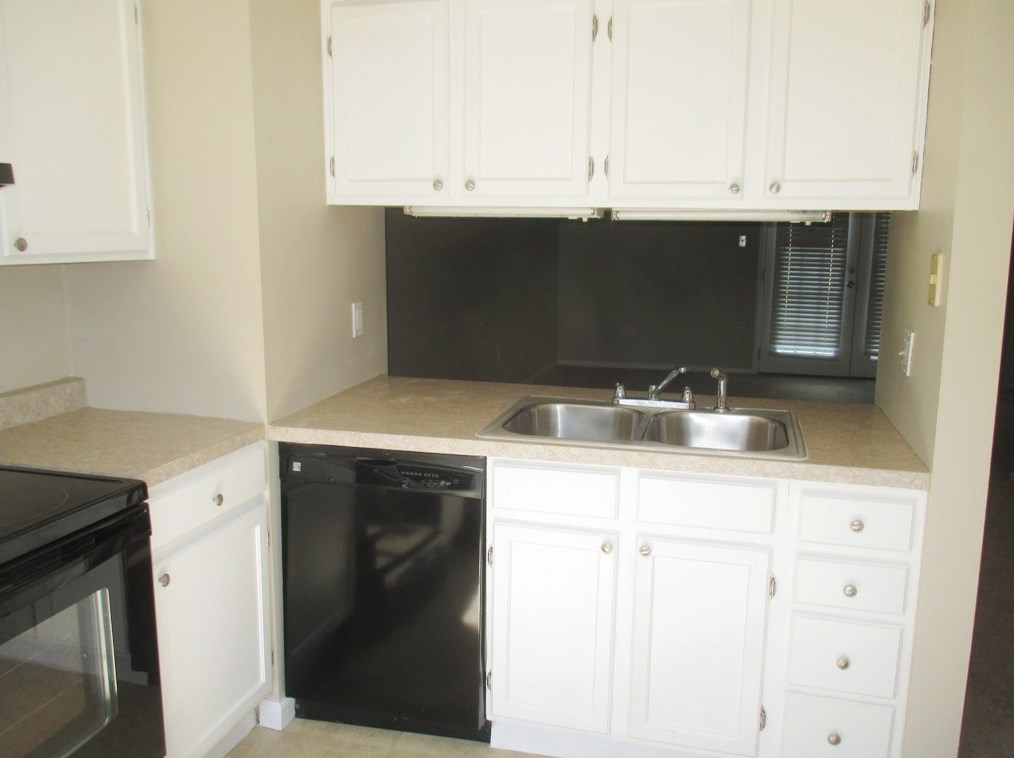 116 Palace Ct, Pittsburgh PA  15227-4300 exterior